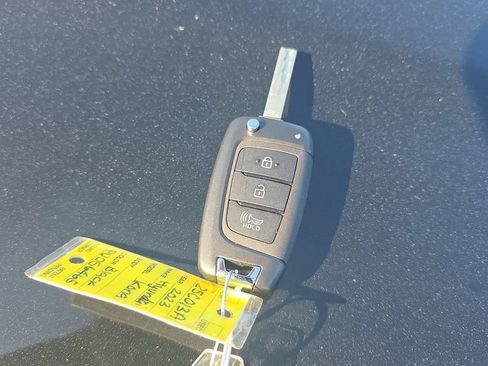 Certified 2023 Hyundai Kona SE FWD image 25
