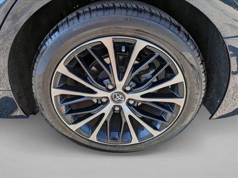 Used 2020 Toyota Camry SE image 23