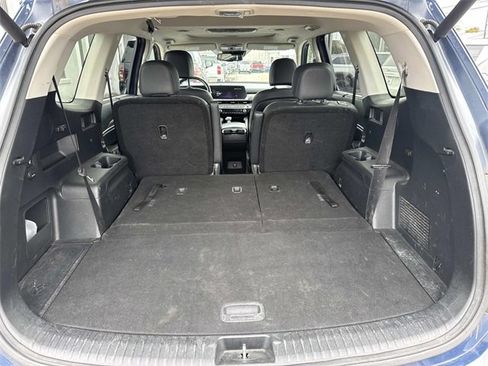 Used 2023 Kia Telluride EX w/ EX Captain's Chair Package image 10
