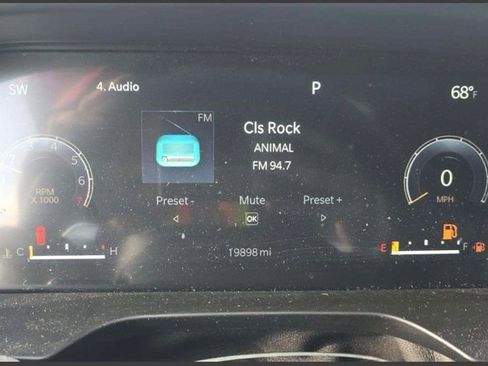 Used 2024 Jeep Grand Cherokee Laredo X AWD/4WD image 17