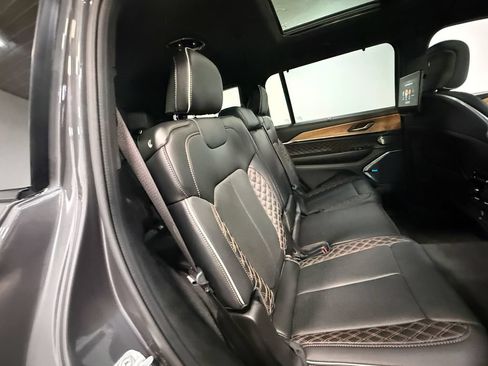 Used 2026 Jeep Grand Cherokee L Summit w/ Obsidian Package AWD/4WD image 67