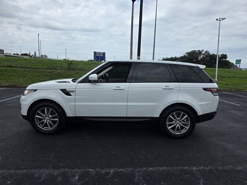 Used 2017 Land Rover Range Rover Sport SE AWD/4WD image 8