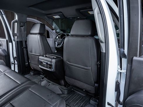 Used 2025 GMC Sierra 2500 SLT w/ SLT Premium Package image 30