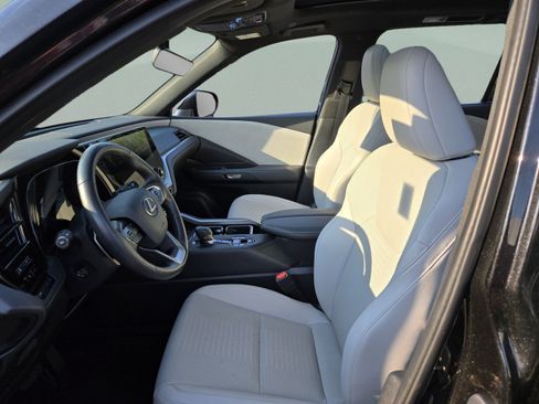 Certified 2025 Lexus TX 350 AWD w/ Technology Package image 12