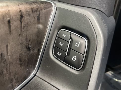 Used 2024 Ford F250 Lariat w/ Sport Appearance Package AWD/4WD image 28