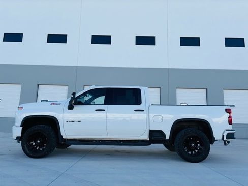 Used 2023 Chevrolet Silverado 3500 LTZ w/ LTZ Plus Package image 3