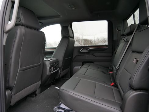 New 2026 GMC Sierra 3500 Denali w/ Denali Reserve Package AWD/4WD image 9