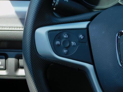 Used 2023 GMC Acadia SLE w/ Driver Convenience Package image 19