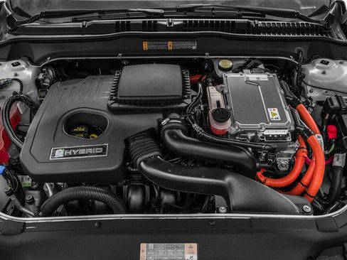 Used 2016 Ford Fusion SE w/ Equipment Group 502A FWD image 16
