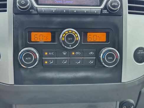 Used 2017 Nissan Frontier SV w/ SV Value Truck Package RWD image 12
