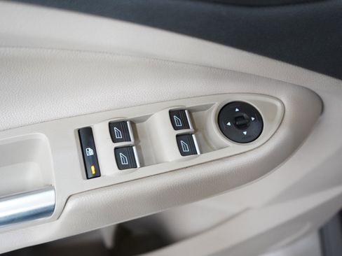 Used 2019 Ford Escape Titanium w/ U9j03 - Titanium Tow Package image 22