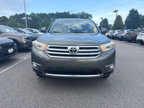 Used 2011 Toyota Highlander Limited AWD/4WD image 6