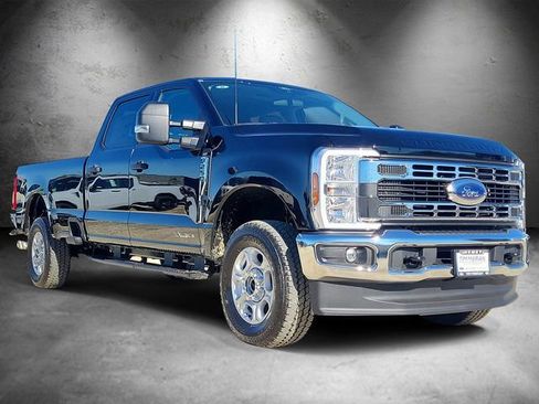New 2026 Ford F250 XLT image 2