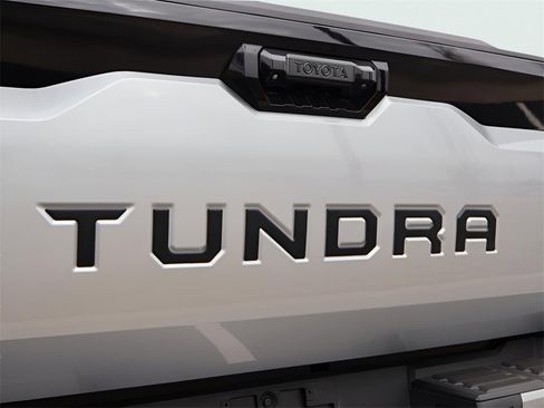 Used 2024 Toyota Tundra Platinum image 8