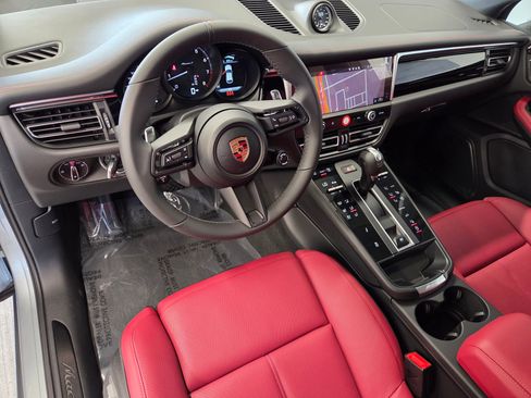 New 2026 Porsche Macan Turbo AWD/4WD image 4