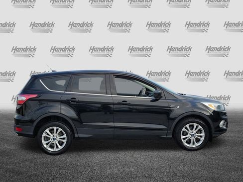Used 2017 Ford Escape SE image 8