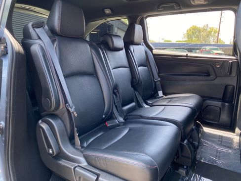 Used 2024 Honda Odyssey Sport image 21