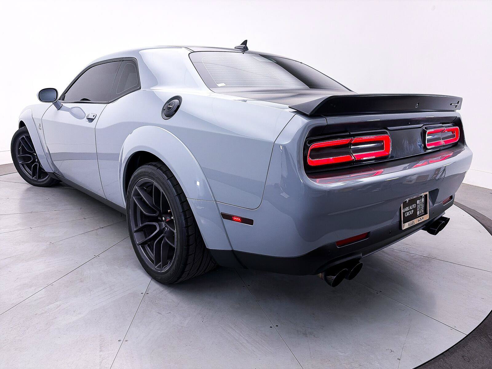 Used 2021 Dodge Challenger R/T Scat Pack RWD image 2