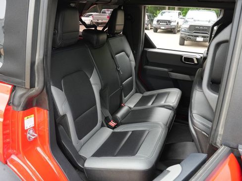 Used 2023 Ford Bronco Black Diamond w/ Sasquatch Package AWD/4WD image 20