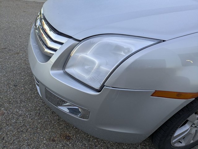 Used 2009 Ford Fusion SEL FWD image 9
