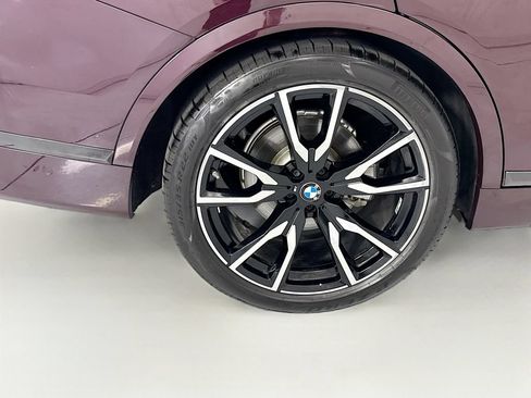 Used 2020 BMW X7 xDrive40i w/ M Sport Package AWD/4WD image 32