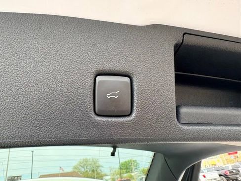 Used 2024 Ford Escape Active w/ Tech Pack #1 AWD/4WD image 17