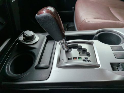 Used 2018 Toyota 4Runner Limited image 25