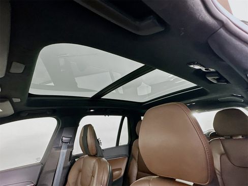 Used 2024 Volvo XC90 T8 Ultimate w/ Lounge Package image 23
