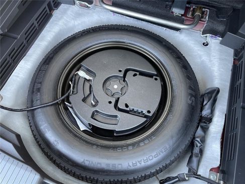 Used 2023 Nissan Rogue SV AWD/4WD image 39