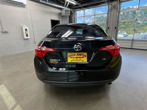 Used 2019 Toyota Corolla LE FWD image 4