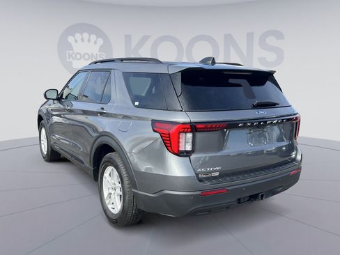 New 2026 Ford Explorer Active image 4