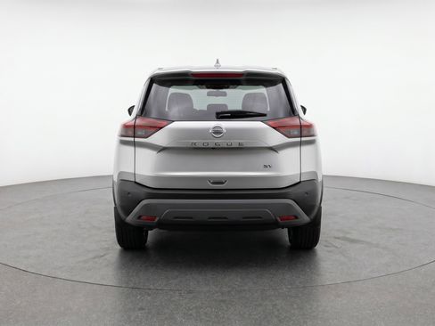 Used 2023 Nissan Rogue SV FWD image 7