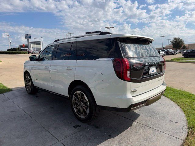 Used 2025 Ford Expedition King Ranch AWD/4WD image 5