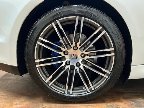 Used 2013 Porsche Panamera 4 image 12