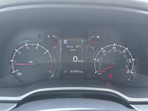Used 2021 Toyota 4Runner SR5 Premium w/ Moonroof Package AWD/4WD image 18