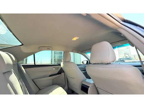 Used 2017 Toyota Camry LE FWD image 10