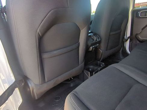 Certified 2021 Jeep Gladiator Sport AWD/4WD image 18