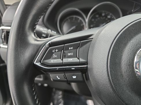 Used 2019 MAZDA CX-5 Touring image 17