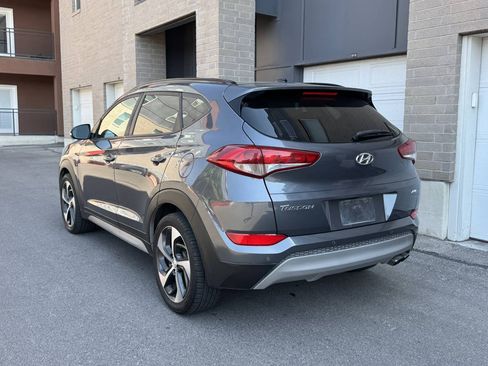 Used 2017 Hyundai Tucson Value AWD/4WD image 3