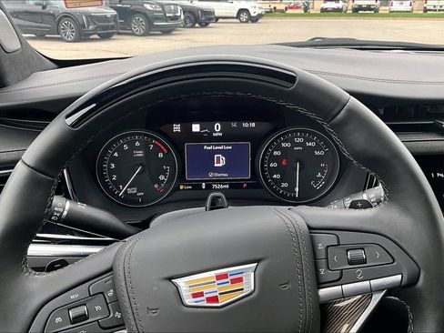Certified 2025 Cadillac XT6 Premium Luxury w/ Platinum Package AWD/4WD image 22