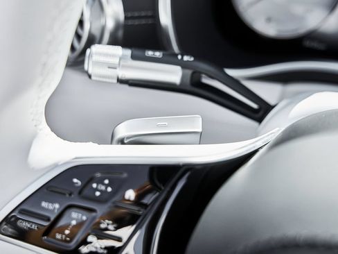 Used 2026 Mercedes-Benz Maybach SL 680 image 56