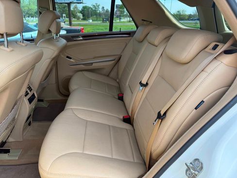 Used 2010 Mercedes-Benz ML 350 2WD image 26