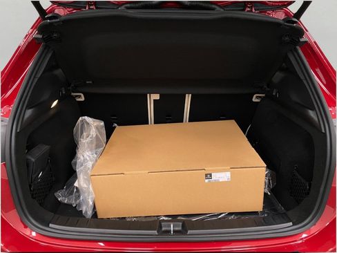 New 2026 Mercedes-Benz GLA 250 4MATIC image 5