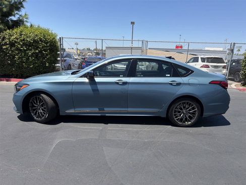 Used 2018 Genesis G80 3.3T Sport RWD image 3