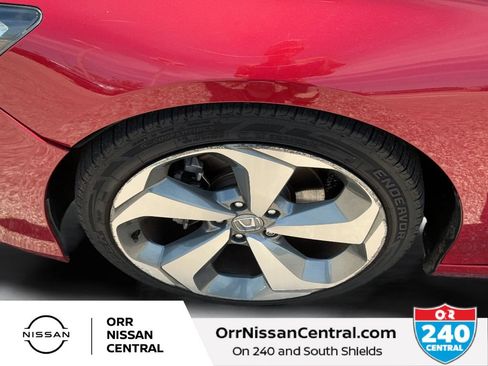 Used 2020 Honda Accord Touring image 9