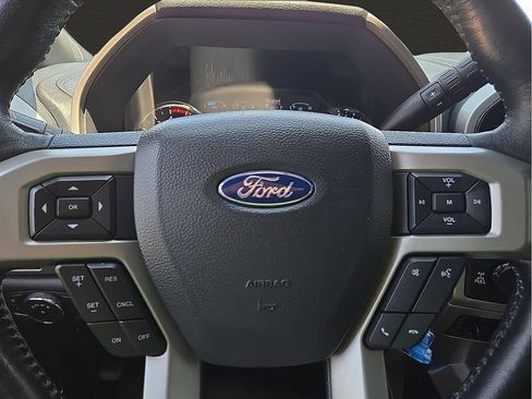 Used 2022 Ford F250 Lariat w/ Chrome Package AWD/4WD image 19
