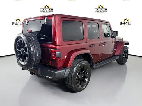 Used 2021 Jeep Wrangler Unlimited Sahara w/ Cold Weather Group AWD/4WD image 7