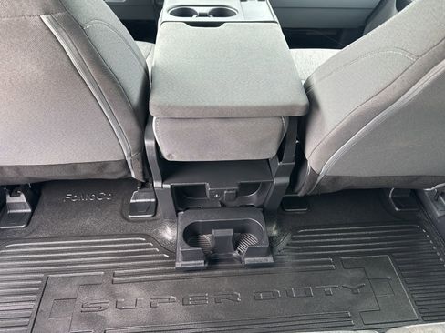 Used 2025 Ford F250 XL w/ FX4 Off-Road Package image 12