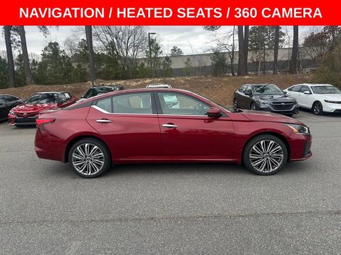 Used 2025 Nissan Altima 2.5 SL image 3