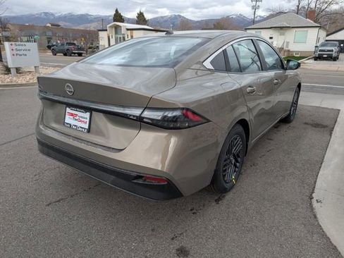 New 2026 Nissan Sentra SV w/ SV Convenience Package FWD image 4
